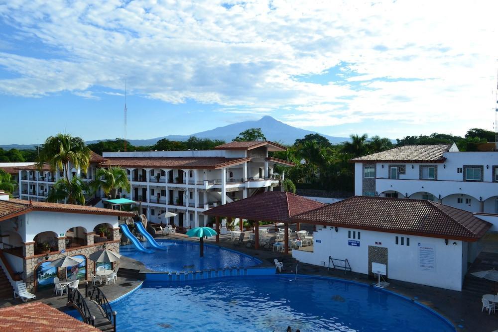 Maria Isabel Colima Hotel ภายนอก รูปภาพ