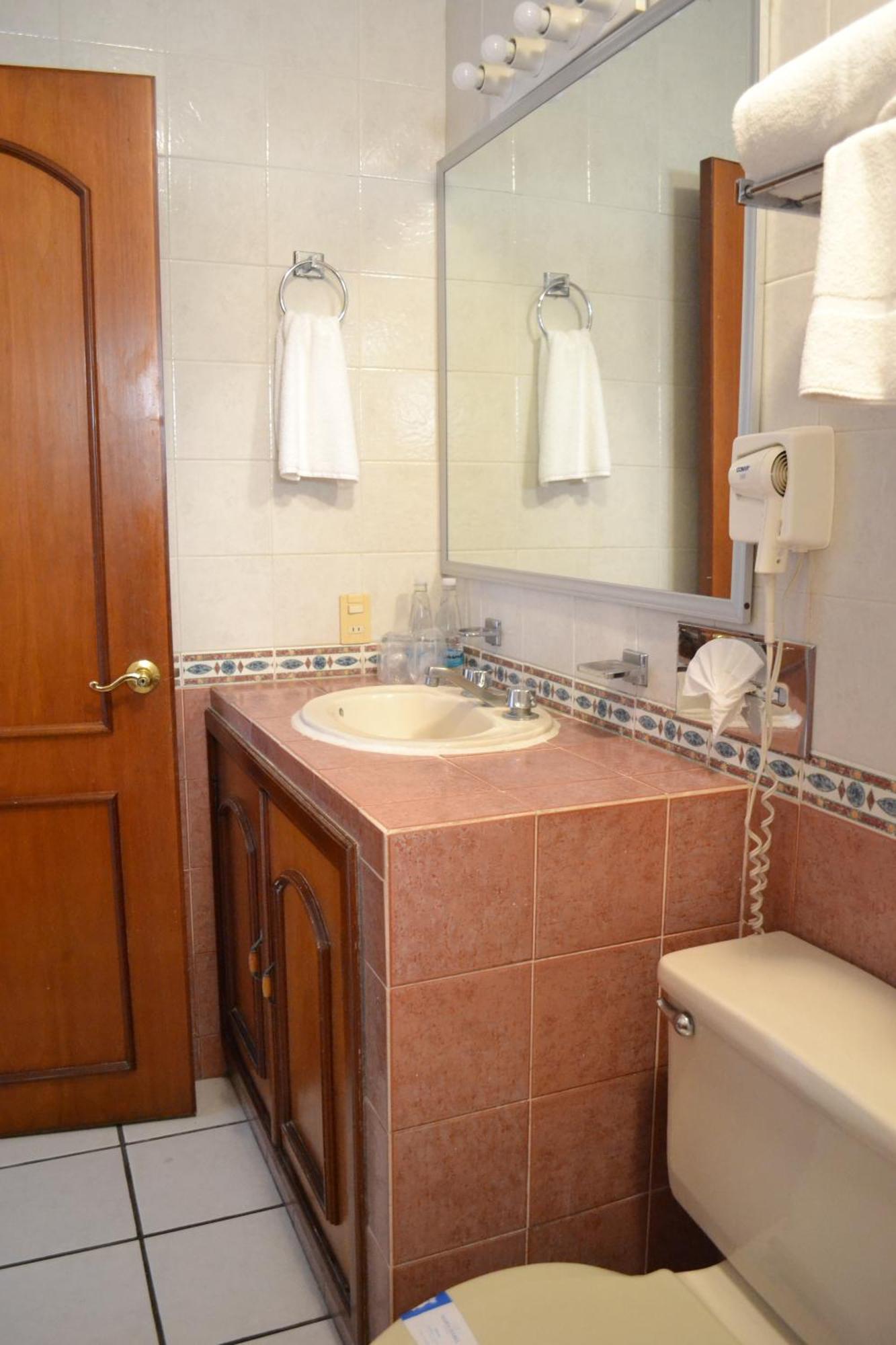 Maria Isabel Colima Hotel ภายนอก รูปภาพ