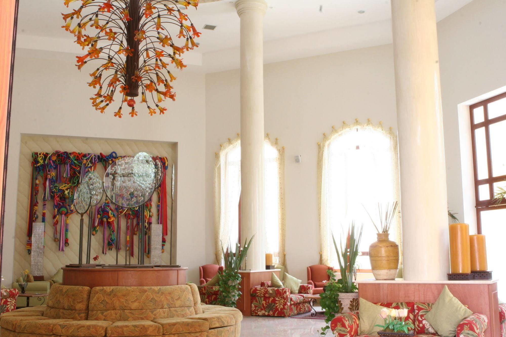 Maria Isabel Colima Hotel ภายนอก รูปภาพ